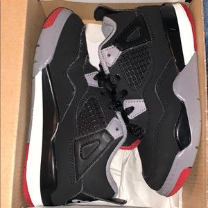 Jordan retro 4